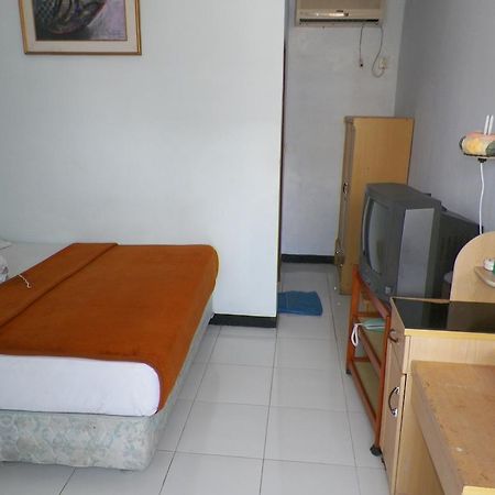 Aquarium Hotel Pangandaran Exteriér fotografie